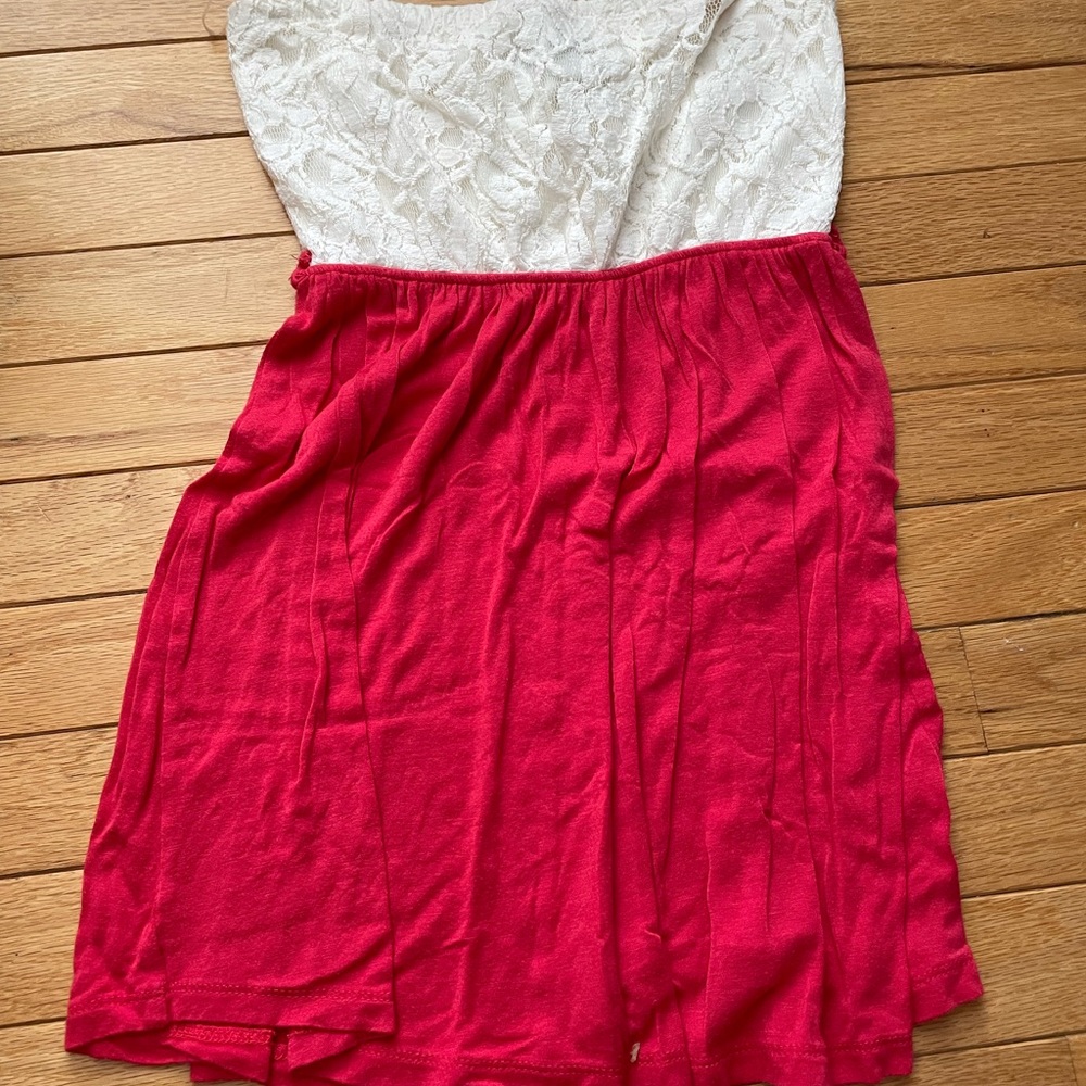 Lace & pink bandeau top!